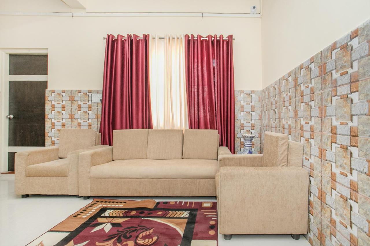 Oyo 24069 Flagship Aaira Inn Bangalore Exteriör bild